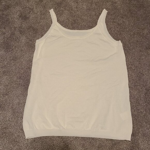 ❄3/$26 Xmas sale❄ NWOT Sleeveless tanktop loose scoop neck - Picture 1 of 3